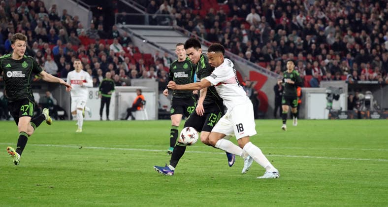 26 02 26 VfB Stuttgart Celtic Glasgow Germany, Stuttgart, 26 02 2026, Football, UEFA Europa League, Season 2025 2026, Play Offs, Second leg, VfB Stuttgart Celtic Glasgow v l Hyun Jun Yang Celtic Glasgow , Jamie Leweling VfB Stuttgart