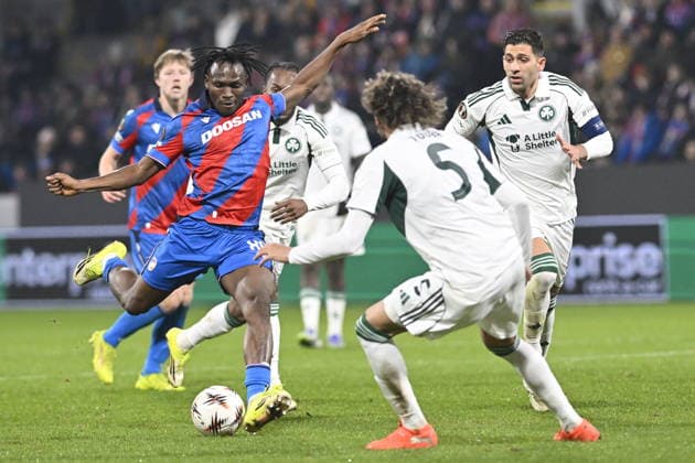 From left Prince Adu of Plzen, left, and Ahmed Touba of Panathinaikos in action during the European League playoffs return match of 1st round Viktoria Plzen vs Panathinaikos Athens on February 26, 2026 in Pilsen, Czech Republic. (CTKxPhoto MiroslavxChaloupka) CTKPhotoP2026022608108  CTKPhotoP2026022608108