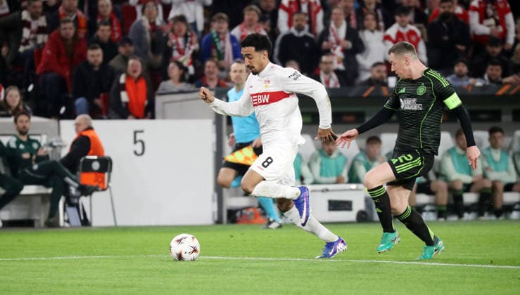 26 02 26 VfB Stuttgart Celtic Glasgow Germany, Stuttgart, 26 02 2026, Football, UEFA Europa League, Season 2025 2026, Play Offs, Second leg, VfB Stuttgart Celtic Glasgow v l Tiago Tomas VfB Stuttgart , Callum McGregor Celtic Glasgow