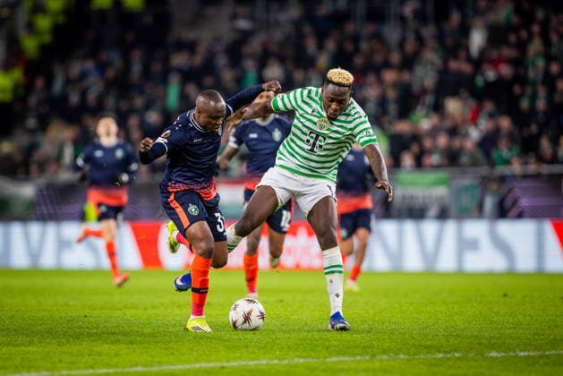FERENCVAROS - LUDOGORETS Bamidele Yusuf of Ferencvaros and Bernard Tekpetey of Ludogorets during the 2 nd leg of KO play off s of UEFA Europa league football match between Ferencvarosi TC and PFC Ludogorets Razgrad. Groupama Arena, Ferencvaros Arena, Budapest, Hungary, February 26, 2026. Photo by Branislav Racko Copyright: xx 080A7781