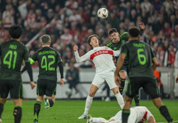 GER, Stuttgart, VfB Stuttgart vs Celtic Glasgow, Europa League, Football, UEFA, Season 2025 2026, MHP Arena, Playoffs, Second leg in picture f l Angelo Stiller VfB Stuttgart 6 , Auston Trusty Celtic Glasgow 6 DFB DFL REGULATIONS PROHIBIT ANY USE OF PHOTOGRAPHS AS IMAGE SEQUENCES AND OR QUASI VIDEO, 26 02 2026 Copyright: HMBxMedia HendrikxHamelau