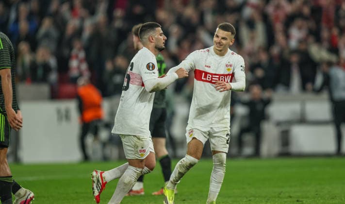 GER, Stuttgart, VfB Stuttgart vs Celtic Glasgow, Europa League, Football, UEFA, Season 2025 2026, MHP Arena, Playoffs, Second leg in picture Badredine Bouanani VfB Stuttgart 27 , Deniz Undav VfB Stuttgart 26 , Goal and cheer, aer offside DFB DFL REGULATIONS PROHIBIT ANY USE OF PHOTOGRAPHS AS IMAGE SEQUENCES AND OR QUASI VIDEO, 26 02 2026 Copyright: HMBxMedia HendrikxHamelau