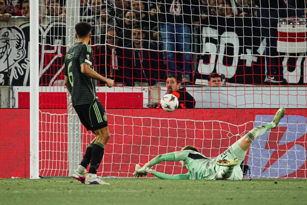 26 02 2026, xhettx, Football UEFA Europa League, VfB Stuttgart Celtic Glasgow v l Goal by Deniz Undav VFB Stuttgart, 26 is withdrawn for offside DFL DFB REGULATIONS PROHIBIT ANY USE OF PHOTOGRAPHS as IMAGE SEQUENCES and or QUASI VIDEO