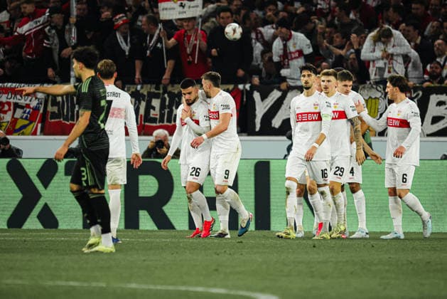 26 02 2026, xhettx, football UEFA Europa League, VfB Stuttgart Celtic Glasgow v l jubel um das vermeintliche 1 1 durch Deniz Undav VFB Stuttgart, 26 Wurde wegen Abseits zurückgezogen DFL DFB REGULATIONS PROHIBIT ANY USE OF PHOTOGRAPHS as IMAGE SEQUENCES and or QUASI VIDEO