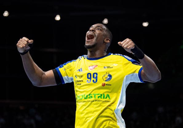 Handball, Men, Season 2025 2026, Champions League Group A, Matchday 12 , Füchse Berlin Industria Kielce, Dylan Nahi Kielce , Cheering after the final whistle, 26 02 2026, Copyright: xSebastianxRäppold MatthiasxKochx