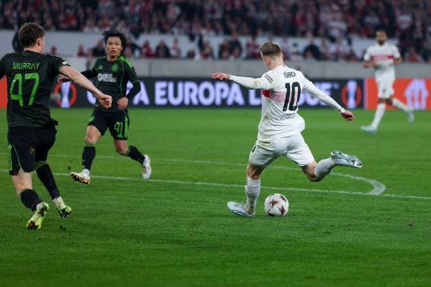 Chris Fuehrich 10 VfB Stuttgart scores a goal that is disallowed for offside, VfB Stuttgart vs Celtic Glasgow FC, Football, Men, UEFA Europa League, Season 2025 2026, Play off, Round 2 of 2, 26 02 2026 Stuttgart Baden Wuerttemberg Germany Copyright: xkolbert-press MartinxAgüerax