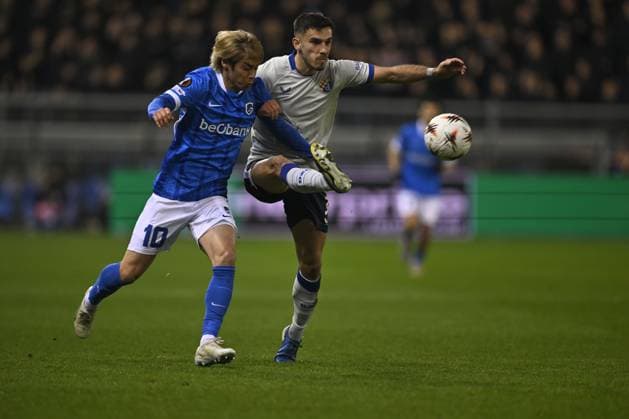 Genk s Junya Ito and Dinamo s Bruno Goda fight for the ball during a soccer game between Belgian team KRC Genk and Croatian GNK Dinamo Zagreb, Thursday 26 February 2026 in Genk, in the play-off for the knockout phase of the UEFA Europa League tournament. Genk won the first leg 1-3. JOHAN EYCKENS JohanxEyckens  x165464692x