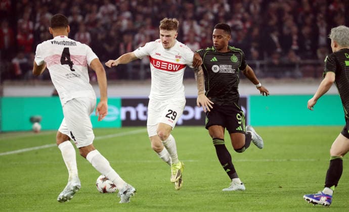 26 02 26 VfB Stuttgart Celtic Glasgow Germany, Stuttgart, 26 02 2026, Football, UEFA Europa League, Season 2025 2026, Play Offs, Second leg, VfB Stuttgart Celtic Glasgow v l Finn Jeltsch VfB Stuttgart , Junior Adamu Celtic Glasgow