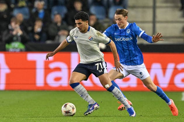 260226 KRC Genk vs Dinamo Zagreb Mounsef Bakrar (71) of Dinamo pictured in a duel with Matte Smets (6) of Genk pictured during the second leg game in the Uefa Europa League season 2025-2026 Knock Out Phase between KRC Genk and Dinamo Zagreb from Croatia on February 26 , 2026 in Genk, Belgium. (Photo by David Catry Isosport) Genk Belgium  Copyright: xDavidxCatryx 20260226DC2_1730