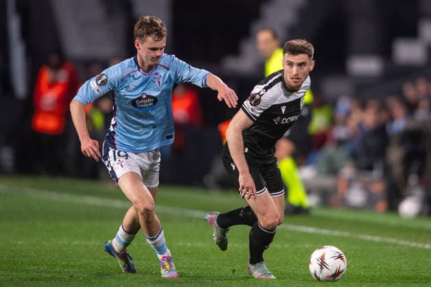 February 26, 2026, Vigo, Guimaraes, Spain: Jonjoe Kenny of PAOK is seen on action during the UEFA Europa League 2025 26 Knockout Play-off Second Leg match between Real Club Celta and PAOK FC at Estadio Balaidos on February 26, 2026 in Vigo, Spain. Real Club Celta V PAOK FC - UEFA Europa League 2025 26 Knockout Play-Off Second Leg  - ZUMAl192 20260226_zsp_l192_031 Copyright: xMiguelxLemosx