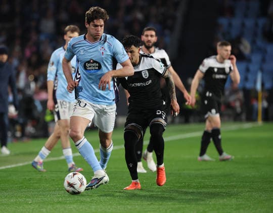 ESP, EuropaLeague, Real Celta v PAOK, 26 February 2026 Marcos Alonso of Real Club Celta de Vigo in action during the UEFA Europe League KO play off, 2st leg between Real Club Celta de Vigo and PAOK Thessalonik at Stadium Municipal Balaidos on February 26 ,2026 in Vigo (Spain) (Photo by Luis de la Mata SportPix Sipa USA Vigo Stadium Municipal Balaidos Galicia Spain Copyright: xLuisxdexlaxMatax xsportPix.org.ux