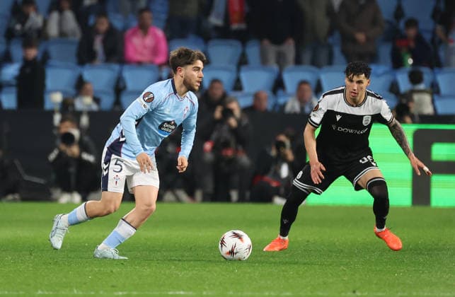 ESP, EuropaLeague, Real Celta v PAOK, 26 February 2026 Sergio Carreira of Real Club Celta de Vigo and Jorge Sanchez of PAOKin action during the UEFA Europe League KO play off, 2st leg between Real Club Celta de Vigo and PAOK Thessalonik at Stadium Municipal Balaidos on February 26 ,2026 in Vigo (Spain) (Photo by Luis de la Mata SportPix Sipa USA Vigo Stadium Municipal Balaidos Galicia Spain Copyright: xLuisxdexlaxMatax xsportPix.org.ux