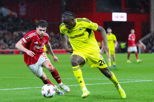 Nottingham Forest v Fenerbahce SK, UEFA Europa League Neco Williams Of Nottingham Forest battles with Sidiki ChÃ rif Of Fenerbache during the Nottingham Forest v Fenerbahce SK UEFA Europa League Play-Offs 2nd Leg match at the City Ground, West Bridgford, England on 26 February 2026 Credit: Lee Keuneke Every Second Media Editorial use only. All images are copyright Every Second Media Limited. No images may be reproduced without prior permission. Copyright: xIMAGO EveryxSecondxMediax ESM-1824-0028 LeexKeunekex xEveryxSecondxMediax