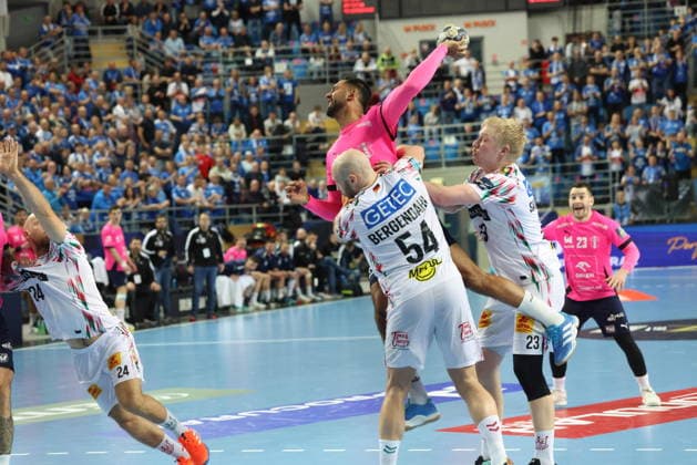 Plock 26.02.2026 Liga mistrzow pilka reczna mezczyzn faza grupowa sezon 2025 26 --- Group Chase mens handball EHF Champions League Orlen Wisla Plock - SC Magdeburg Melvyn Richardson Fot. Marcin Solarz FotoPyK NEWSPIX.PL --- newspix.pl 