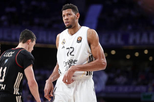 February 26, 2026, Madrid, Madrid, Spain: Walter Tavares of Real Madrid looks on during the Turkish Airlines EuroLeague Regular Season Round 29 match between Real Madrid and FC Bayern Munich at Movistar Arena on February 26, 2026, in Madrid, Spain. Real Madrid V FC Bayern Munich - Turkish Airlines EuroLeague  - ZUMAa181 20260226_zaa_a181_049 Copyright: xIrinaxR.xHipolitox
