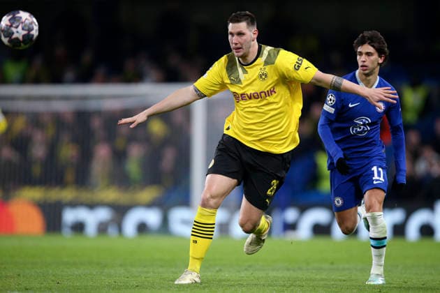 Chelsea FC v Borussia Dortmund: Round of 16 Second Leg - UEFA Champions League& xA;& xA; Niklas Sule of Borussia Dortmund on the ball during the UEFA Champions League round of 16 leg two match between Chelsea FC and Borussia Dortmund at Stamford Bridge on March 07, 2023 in London, England. London Stamford Bridge England United Kingdom Copyright: xAllstarxPicturexLibraryxLtdx