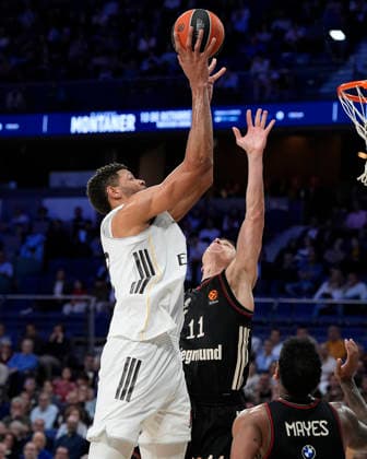 REAL MADRID v FC BAYERN MUNICH. EUROLEAGUE 2025 2026. REGULAR SEASON. ROUND 29. Real Madrid s Walter Tavares (l) and FC Bayern Munich s Vladimir Lucic during Euroleague Regular Season Round 29 match. February 26, 2026. (ALTERPHOTOS Acero) MadridSpain  Copyright: xAcerox