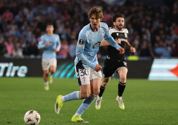 ESP, EuropaLeague, Real Celta v PAOK, 26 February 2026 Fer Lopez of Real Club Celta de Vigo in action during the UEFA Europe League KO play off, 2st leg between Real Club Celta de Vigo and PAOK Thessalonik at Stadium Municipal Balaidos on February 26 ,2026 in Vigo (Spain) (Photo by Luis de la Mata SportPix Sipa USA Vigo Stadium Municipal Balaidos Galicia Spain Copyright: xLuisxdexlaxMatax xsportPix.org.ux