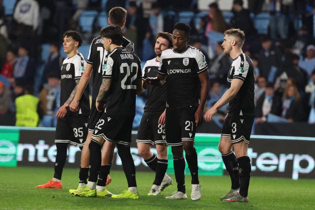 ESP, EuropaLeague, Real Celta v PAOK, 26 February 2026 platyers of paok after the UEFA Europe League KO play off, 2st leg between Real Club Celta de Vigo and PAOK Thessalonik at Stadium Municipal Balaidos on February 26 ,2026 in Vigo (Spain) (Photo by Luis de la Mata SportPix Sipa USA Vigo Stadium Municipal Balaidos Galicia Spain Copyright: xLuisxdexlaxMatax xsportPix.org.ux