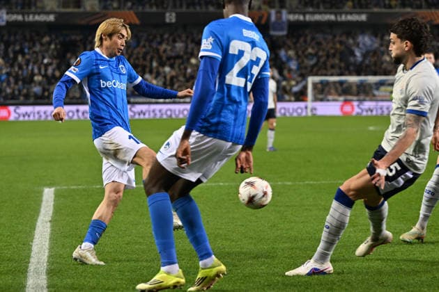 260226 KRC Genk vs Dinamo Zagreb Junya Ito (10) of Genk pictured pictured during the second leg game in the Uefa Europa League season 2025-2026 Knock Out Phase between KRC Genk and Dinamo Zagreb from Croatia on February 26 , 2026 in Genk, Belgium. (Photo by David Catry Isosport) Genk Belgium  Copyright: xDavidxCatryx 20260226DC2_3856