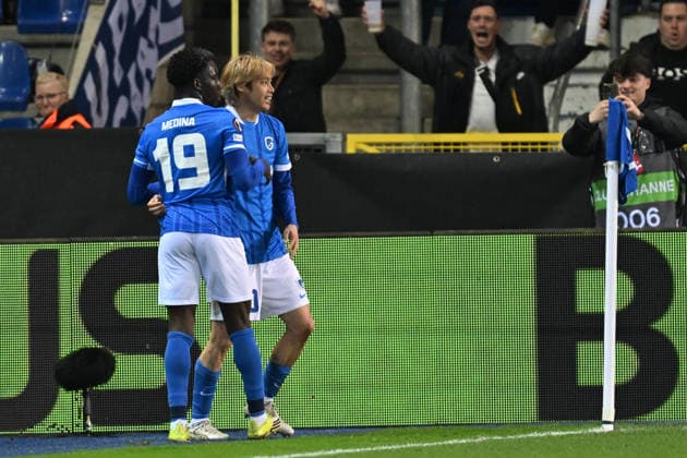 260226 KRC Genk vs Dinamo Zagreb Junya Ito (10) of Genk celebrates after scoring the 2-3 goal pictured during the second leg game in the Uefa Europa League season 2025-2026 Knock Out Phase between KRC Genk and Dinamo Zagreb from Croatia on February 27 , 2026 in Genk, Belgium. (Photo by David Catry Isosport) Genk Belgium  Copyright: xDavidxCatryx 20260227DC2_3506