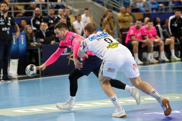 Plock 26.02.2026 Liga mistrzow pilka reczna mezczyzn faza grupowa sezon 2025 26 --- Group Chase mens handball EHF Champions League Orlen Wisla Plock - SC Magdeburg Miha Zarabec Fot. Marcin Solarz FotoPyK NEWSPIX.PL --- newspix.pl 