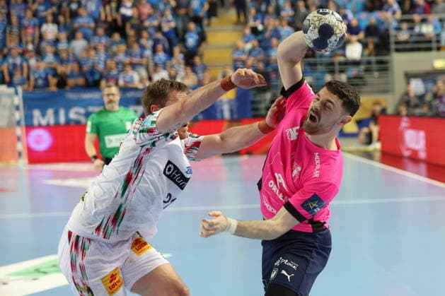 Plock 26.02.2026 Liga mistrzow pilka reczna mezczyzn faza grupowa sezon 2025 26 --- Group Chase mens handball EHF Champions League Orlen Wisla Plock - SC Magdeburg Albin Lagergren Mitja Janc Fot. Marcin Solarz FotoPyK NEWSPIX.PL --- newspix.pl 