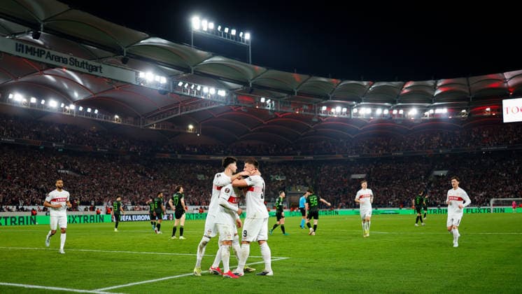 Stuttgart , Europa League VfB Stuttgart vs Celtic Glasgow , Atakan Karazor VfB Deniz Undav VfB Ermedin Demirovic VfB cheer