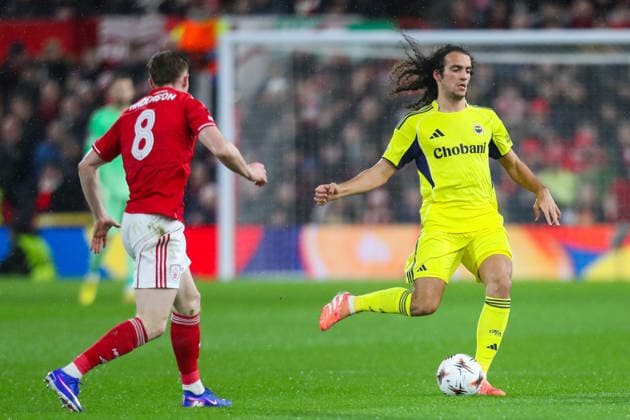 Nottingham Forest v Fenerbahce SK, UEFA Europa League MattÃ o Guendouzi Of Fenerbache Under pressure from Elliot Anderson Of Nottingham Forest during the Nottingham Forest v Fenerbahce SK UEFA Europa League Play-Offs 2nd Leg match at the City Ground, West Bridgford, England on 26 February 2026 Credit: Lee Keuneke Every Second Media Editorial use only. All images are copyright Every Second Media Limited. No images may be reproduced without prior permission. Copyright: xIMAGO EveryxSecondxMediax ESM-1824-0044 LeexKeunekex xEveryxSecondxMediax