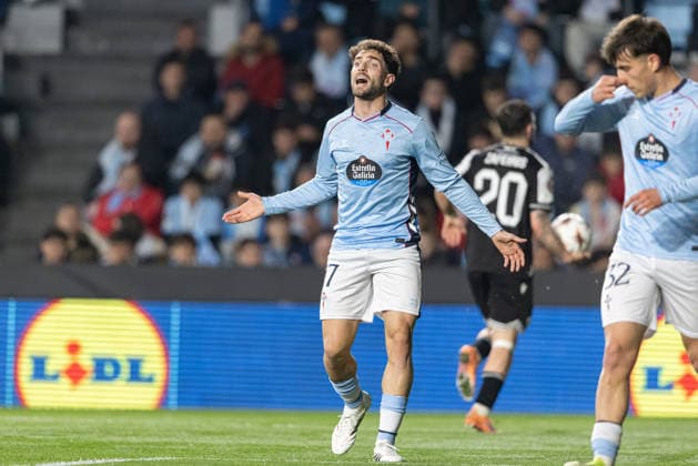 seen during UEFA Europa League knock out play off game between teams of RC Celta de Vigo and PAOK FC at Estadio de Balaidos (Maciej Rogowski Ball Raw Images PT) Vigo Estadio de Balaidos Spain Copyright: xMaciejxRogowskix _ROG4176