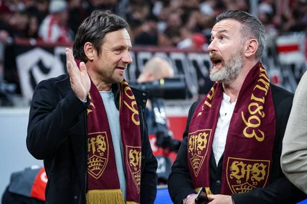 VfB legends Heiko Gerber and Ioannis Amanatidis in conversation, VfB Stuttgart vs Celtic Glasgow FC, Football, Men, UEFA Europa League, Season 2025 2026, Play off, Round 2 of 2, 26 02 2026 Stuttgart Baden Wuerttemberg Germany Copyright: xkolbert-press MartinxAgüerax