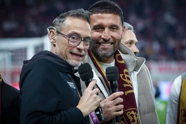 VfB stadium announcer Holger Laser and former player and legend Kevin Kuranyi in conversation, VfB Stuttgart vs Celtic Glasgow FC, Football, Men, UEFA Europa League, Season 2025 2026, Play off, Round 2 of 2, 26 02 2026 Stuttgart Baden Wuerttemberg Germany Copyright: xkolbert-press MartinxAgüerax