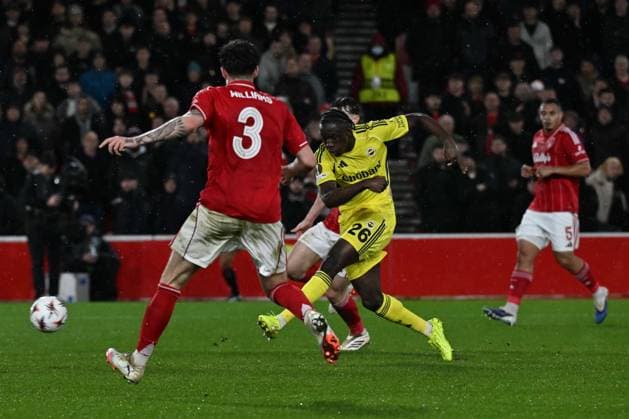 Nottingham Forest v Fenerbahce - UEFA Europa League NOTTINGHAM, UNITED KINGDOM - FEBRUARY 26: Cherif (26) of Fenerbahce in action against Neco Williams (3) of Nottingham Forest during UEFA Europa League round of 16 play-off match between Nottingham Forest and Fenerbahce at City Ground Stadium in Nottingham, United Kingdom on February 26, 2026. Rasid Necati Aslim Anadolu Nottingham United Kingdom. Editorial use only. Please get in touch for any other usage.  Copyright: x2026xAnadoluxRasidxNecatixAslimx