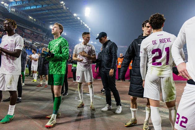 260226 Goalkeeper Mathias Dyngeland, Joachim Soltvedt and head coach Freyr Alexandersson of Brann looks dejected after the UEFA Europa League football match between Bologna and Brann on February 26, 2026 in Bologna Photo Marius Simensen BILDBYRAN COP 238 MM0058 bbeng bologna brann depp football fotball fotboll soccer uefa europa league  Copyright: MARIUSxSIMENSEN BB260226ZA024