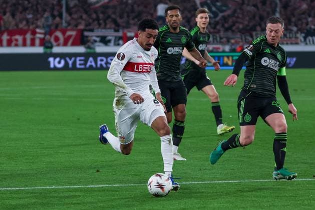 Tiago Tomas 8 VfB Stuttgart in action against Callum McGregor 42 Celtic Glasgow FC , VfB Stuttgart vs Celtic Glasgow FC, Football, Men, UEFA Europa League, Season 2025 2026, Play off, Round 2 of 2, 26 02 2026 Stuttgart Baden Wuerttemberg Germany Copyright: xkolbert-press MartinxAgüerax