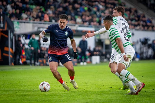 FERENCVAROS - LUDOGORETS Cadu of Ferencvaros and Caio Vidal of Ludogorets during the 2 nd leg of KO play off s of UEFA Europa league football match between Ferencvarosi TC and PFC Ludogorets Razgrad. Groupama Arena, Ferencvaros Arena, Budapest, Hungary, February 26, 2026. Photo by Branislav Racko Copyright: xx _BRR2696