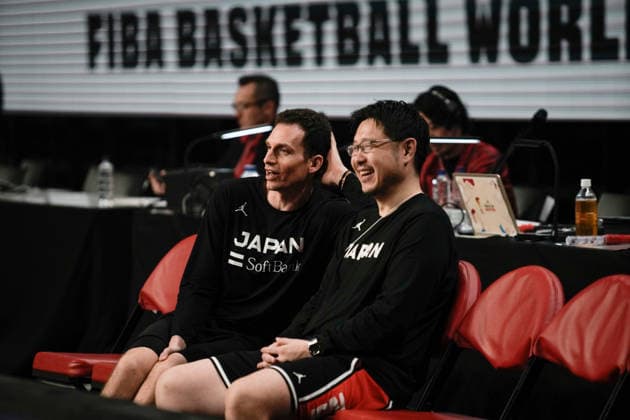 (L-R) Daisuke Yoshimoto coach and Norio Sassa coach (JPN), FEBRUARY 26, 2026 - Basketball : FIBA Basketball World Cup 2027 Asian Qualifiers First Round Group B match between Japan - China at Okinawa Suntory Arena, Okinawa, Japan. Noxthirdxpartyxsales  aflo_321437446