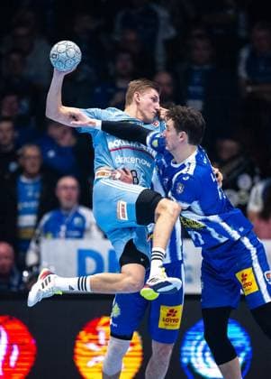 DAIKIN HBL HANDBALL MEN 1 BL 23 GAME DAY THSV EISENACH HC ERLANGEN FOR EDITORIAL PURPOSES ONLY p 26 02 2026 Eisenach DAIKIN HBL Handball 1 Bundesliga Herren Saison 2025 2026 23 Spieltag Werner Assmann Halle ThSV Eisenach HC Erlangen im Foto Philipp Meyer 27 ThSV Eisenach in duel with Sander Andreassen overjordet 8 HC Erlangen Germany Thüringen Eisenach Copyright SaschaxFromm Copyright: SaschaxFromm doc84r2hm6oj3b1hahuafwn ,EDITORIAL USE ONLY Copyright: SaschaxFromm