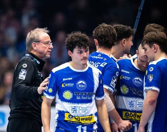 DAIKIN HBL HANDBALL MEN 1 BL 23 GAME DAY THSV EISENACH HC ERLANGEN FOR EDITORIAL PURPOSES ONLY p 26 02 2026 Eisenach DAIKIN HBL Handball 1 Bundesliga Herren Saison 2025 2026 23 Spieltag Werner Assmann Halle ThSV Eisenach HC Erlangen im Foto Sportlicher Leiter Maik Nowak ThSV Eisenach , Gian Attenhofer 11 ThSV Eisenach Deutschland Thüringen Eisenach Copyright SaschaxFromm Copyright: SaschaxFromm doc84r2hm9yt2d13v40xftu ,EDITORIAL USE ONLY Copyright: SaschaxFromm