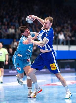 DAIKIN HBL HANDBALL MEN 1 BL 23 GAME DAY THSV EISENACH HC ERLANGEN FOR EDITORIAL PURPOSES ONLY p 26 02 2026 Eisenach DAIKIN HBL Handball 1 Bundesliga Herren Saison 2025 2026 23 Spieltag Werner Assmann Halle ThSV Eisenach HC Erlangen im Foto Dominik Solak 30 ThSV Eisenach in duel with Florian Scheerer 10 HC Erlangen Germany Thüringen Eisenach Copyright SaschaxFromm Copyright: SaschaxFromm doc84r2id50jar9gzb7fxc ,EDITORIAL USE ONLY Copyright: SaschaxFromm