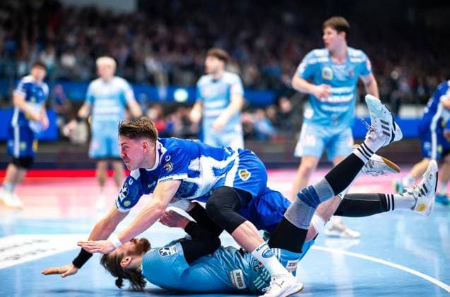 DAIKIN HBL HANDBALL MEN 1 BL 23 GAME DAY THSV EISENACH HC ERLANGEN FOR EDITORIAL PURPOSES ONLY p 26 02 2026 Eisenach DAIKIN HBL Handball 1 Bundesliga Herren Saison 2025 2026 23 Spieltag Werner Assmann Halle ThSV Eisenach HC Erlangen im Foto Oskar Joelsson 3 ThSV Eisenach in duel with Antonio Metzner 27 HC Erlangen Germany Thüringen Eisenach Copyright SaschaxFromm Copyright: SaschaxFromm doc84r2ji6w5q01l6y5bfxc ,EDITORIAL USE ONLY Copyright: SaschaxFromm