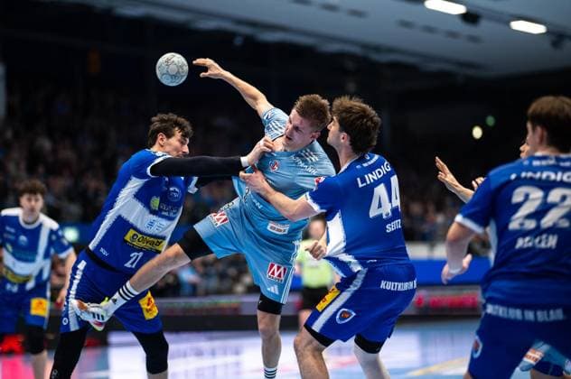 DAIKIN HBL HANDBALL MEN 1 BL 23 GAME DAY THSV EISENACH HC ERLANGEN FOR EDITORIAL PURPOSES ONLY p 26 02 2026 Eisenach DAIKIN HBL Handball 1 Bundesliga Herren Saison 2025 2026 23 Spieltag Werner Assmann Halle ThSV Eisenach HC Erlangen in photo Sander Andreassen overjordet 8 HC Erlangen in duel with Philipp Meyer 27 ThSV Eisenach and Stephan Seitz 44 ThSV Eisenach Germany Thuringia Eisenach Copyright SaschaxFromm Copyright: SaschaxFromm doc84r2kb2txq01b2obffwn ,EDITORIAL USE ONLY Copyright: SaschaxFromm