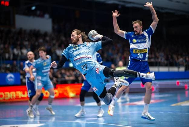 DAIKIN HBL HANDBALL MEN 1 BL 23 GAME DAY THSV EISENACH HC ERLANGEN FOR EDITORIAL PURPOSES ONLY p 26 02 2026 Eisenach DAIKIN HBL Handball 1 Bundesliga Herren Saison 2025 2026 23 Matchday Werner Assmann Halle ThSV Eisenach HC Erlangen in photo Antonio Metzner 27 HC Erlangen in duel with Dominik Solak 30 ThSV Eisenach Germany Thuringia Eisenach Copyright SaschaxFromm Copyright: SaschaxFromm doc84r2l7ifswlc0vygfw9 ,EDITORIAL USE ONLY Copyright: SaschaxFromm