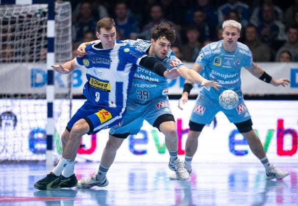 DAIKIN HBL HANDBALL MEN 1 BL 23 GAME DAY THSV EISENACH HC ERLANGEN FOR EDITORIAL PURPOSES ONLY p 26 02 2026 Eisenach DAIKIN HBL Handball 1 Bundesliga Herren Saison 2025 2026 23 Spieltag Werner Assmann Halle ThSV Eisenach HC Erlangen im Foto Max Beneke 9 ThSV Eisenach in duel with Tobias Buck 39 HC Erlangen Germany Thüringen Eisenach Copyright SaschaxFromm Copyright: SaschaxFromm doc84r2n7a6ko5nph94fw9 ,EDITORIAL USE ONLY Copyright: SaschaxFromm