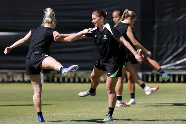 SOCCER MATILDAS TRAINING, Ellie Carpenter and Kahli Johnson of Australia are seen during a Matildas training session at Sam Kerr Football Centre in Perth, Friday, February 27, 2026. ( NO ARCHIVING PERTH WESTERN AUSTRALIA AUSTRALIA  Copyright: xRICHARDxWAINWRIGHTx 20260227145694739565