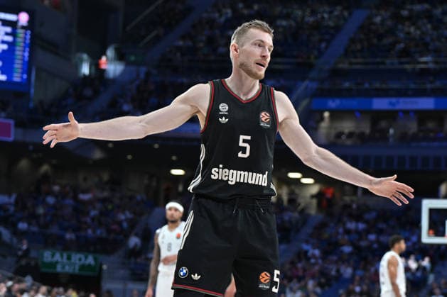 Real Madrid v FC Bayern Munich - Euroleague 2025 2026 - 26 Feb 2026 Niels Giffey of FC Bayern Munich during the EuroLeague match between Real Madrid and FC Bayern Munich at Movistar Arena Victory of the Real Madrid 93-70 Madrid Spain Copyright: xAtilanoxGarciax xSOPAxImagesx photos06701