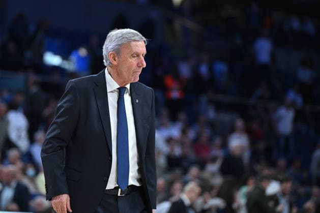Real Madrid v FC Bayern Munich - Euroleague 2025 2026 - 26 Feb 2026 Coaches Svetislav Pesic of FC Bayern Munich during the EuroLeague match between Real Madrid and FC Bayern Munich at Movistar Arena Victory of the Real Madrid 93-70 Madrid Spain Copyright: xAtilanoxGarciax xSOPAxImagesx photos06702
