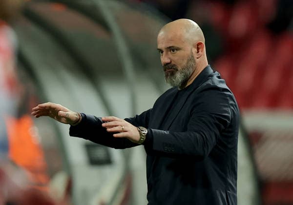 (260227) -- BELGRADE, Feb. 27, 2026 -- Crvena Zvezda s head coach Dejan Stankovic gestures during the UEFA Europa League play-offs 2nd leg match between Crvena Zvezda and Lille in Belgrade, Serbia, on Feb. 26, 2026. (Photo by Xinhua) (SP)SERBIA-BELGRADE-FOOTBALL-UEFA EUROPA LEAGUE-CRVENA ZVEZDA VS LILLE PredragxMilosavljevic 