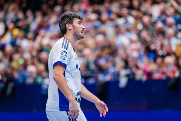 Jacob Lassen Handball Sport Verein Hamburg, 09 ist enttaeuscht unzufrieden GER, TBV Lemgo Lippe vs Handball Sport Verein Hamburg, Handball, 1 Bundesliga, 23 Spieltag, Spielzeit 2025 2026, 26 02 2026 GER, TBV Lemgo Lippe vs Handball Sport Verein Hamburg, Handball, 1 Bundesliga, 23 Spieltag, Spielzeit 2025 2026, 26 02 2026 Lemgo Copyright: xEibner-Pressefoto JanxRollingerx EP_JSK