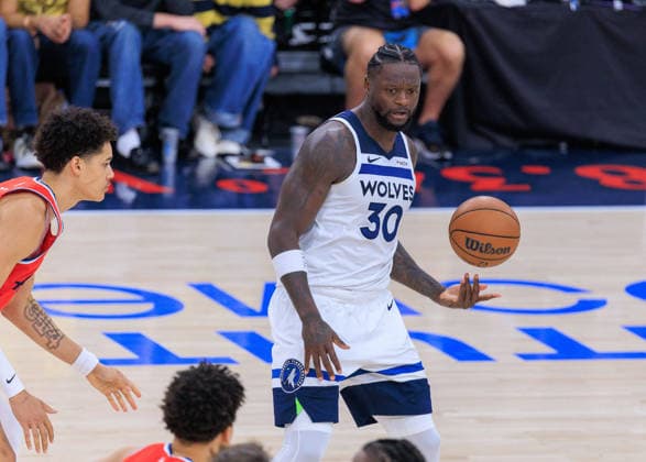 February 26, 2026, Inglewood, California, USA: Julius Randle 30 of the Minnesota Timberwolves during a regular season NBA, Basketball Herren, USA game against the Los Angeles Clippers on Thursday February 26, 2026 at Intuit Dome Arena in Inglewood, California. Clippers lose to Timberwolves, 88-94. JAVIER ROJAS PI Inglewood USA - ZUMAp124 20260226_zaa_p124_128 Copyright: xJavierxRojasx